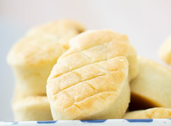 How to Make Butter Swim Biscuits – Soft, Golden and Delicious